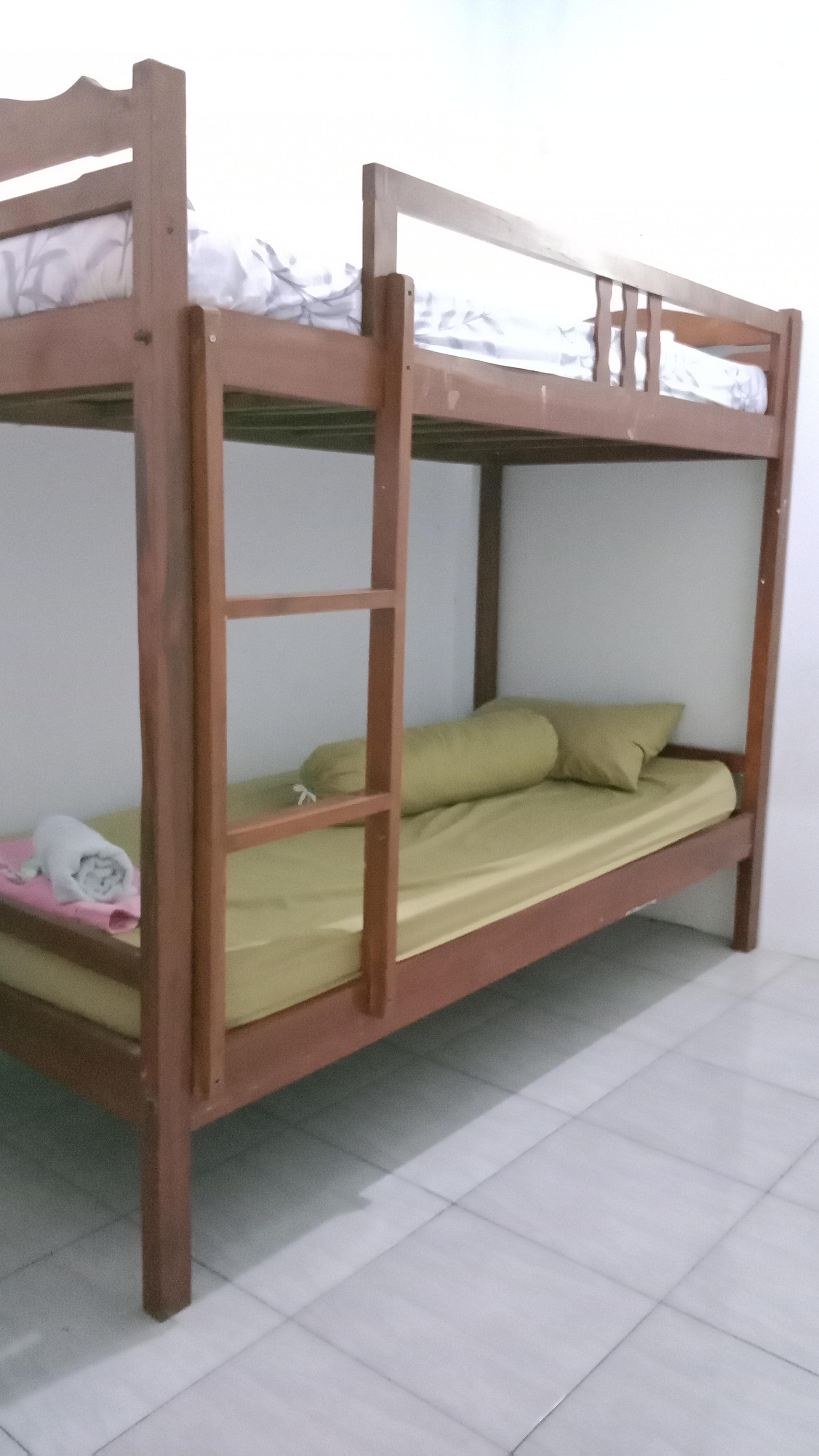Tiga Dua Homestay Yogyakarta Exterior photo